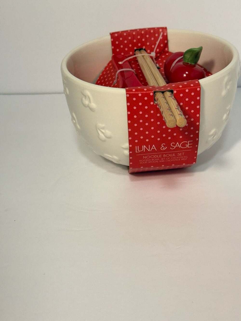 NWT Luna & Sage Cherry Motif Noodle Bowl Set with Spoon and Chopstick Rest